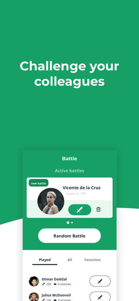 PLAM! Play And Learn - Interfaz de la aplicación PLAM! que muestra la función de batalla para desafiar a colegas en aprendizaje gamificado.