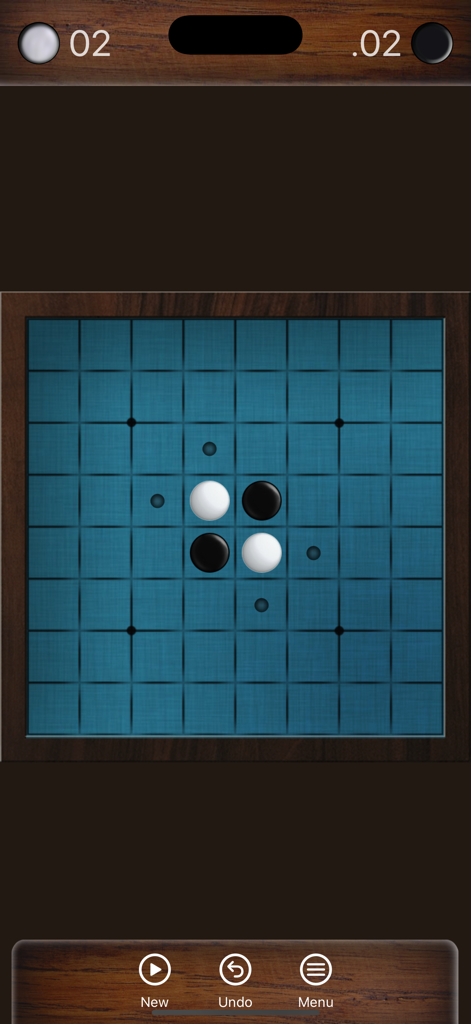 Reversi - Offline - Una interfaz clásica del juego de mesa Reversi con discos blancos y negros sobre una cuadrícula azul con detalles de madera