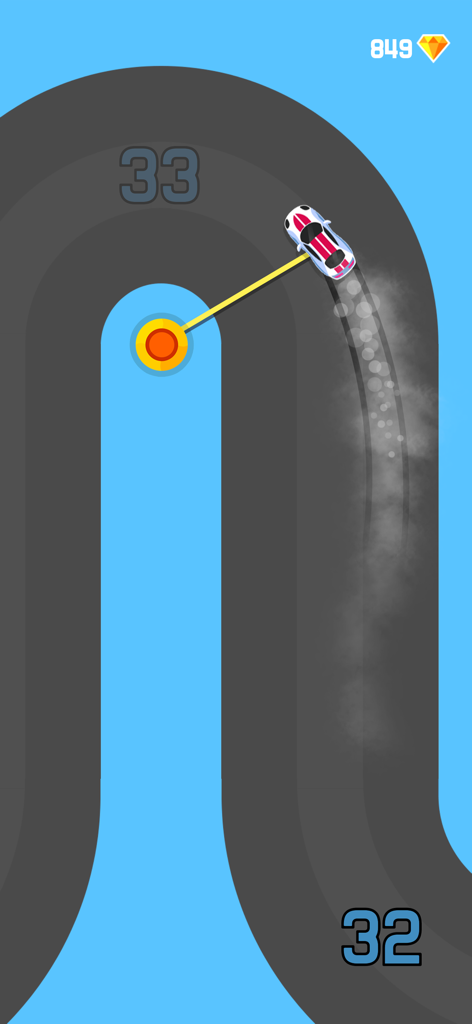 Un coche deportivo naranja derrapando en una curva en el juego móvil Sling Drift.