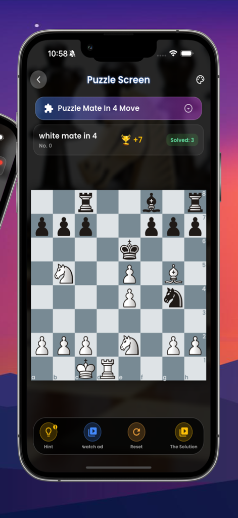 Chess Move - Un smartphone mostrando un puzle de ajedrez de mate en cuatro movimientos para las blancas en la aplicación Chess Move.