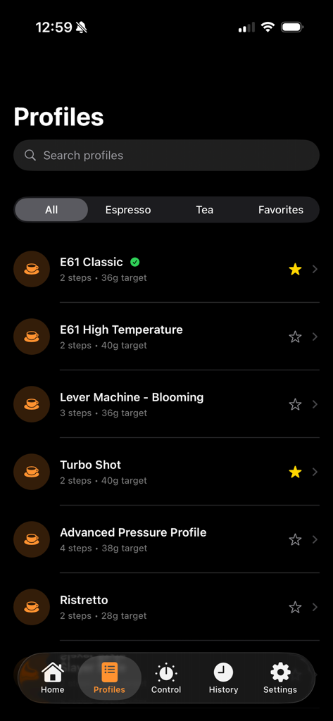 Good Espresso for Decent - Un elenco di profili professionali per l'estrazione dell'espresso, tra cui E61 Classic e Turbo Shot, su un'interfaccia mobile scura.