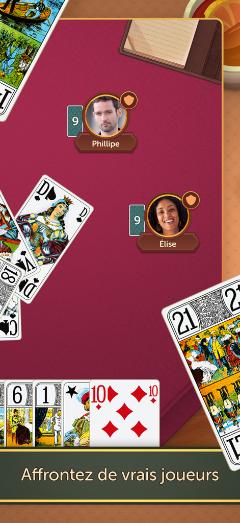 Tarot - Fun & Friends - Multiplayer-Oberfläche von Tarot Fun and Friends, die echte Spieler und traditionelle französische Karten zeigt