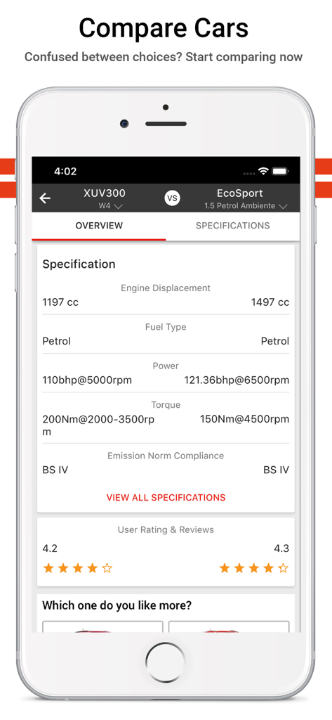 Captura de tela do aplicativo ZigWheels comparando especificações e classificações para os carros XUV300 e EcoSport.