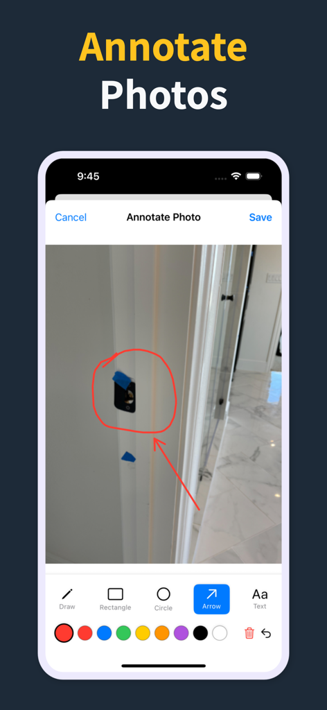 パンチリストアプリのモバイルインターフェイスに、建設上の欠陥を赤丸と矢印で強調表示する写真注釈機能が表示されています