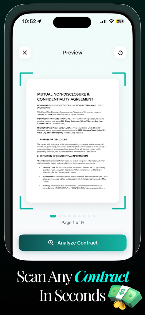 Interfaz de la aplicación Legal Scan que muestra una vista previa de un acuerdo de confidencialidad mutua escaneado con un botón de analizar contrato.