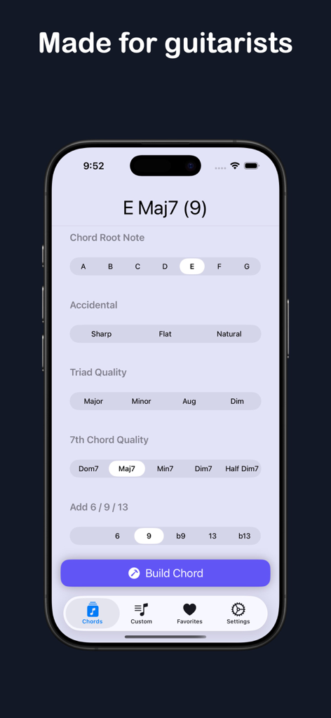 qords for guitarists - Interfaz de la aplicación qords para guitarristas mostrando la herramienta de creación de acordes personalizados con un acorde Mi Maj7 seleccionado