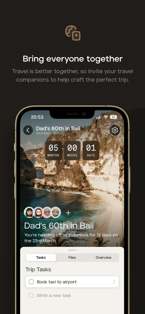 Captura de pantalla de la aplicación TripMapper que muestra funciones de planificación de viajes grupales, que incluyen una cuenta regresiva para el viaje y una lista de tareas compartidas para unas vacaciones en Bali