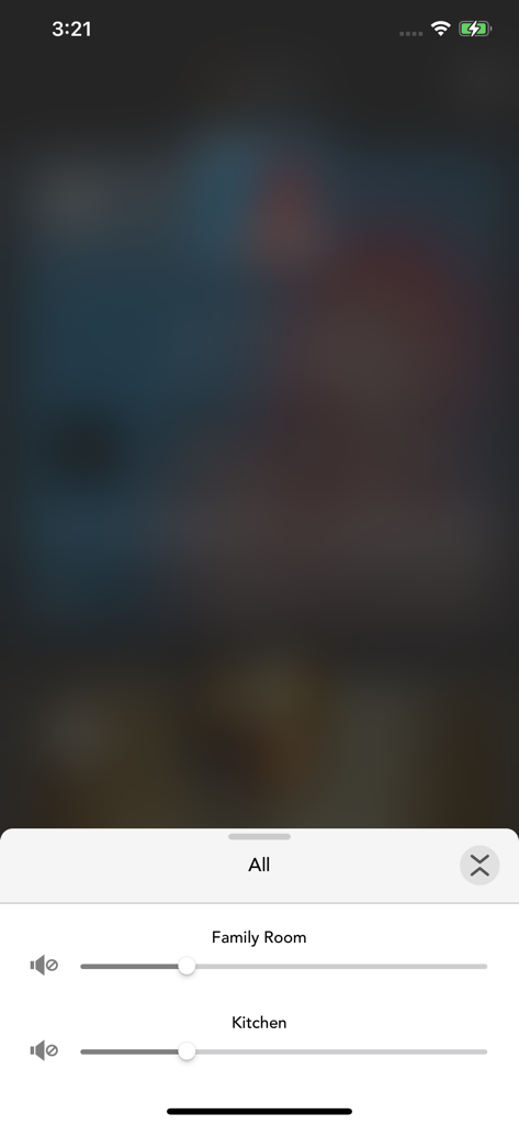 Écran de l'application Play-Fi pour la gestion des niveaux de volume dans le salon et la cuisine