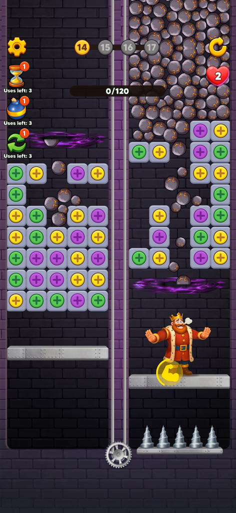 Royal Escape: King Castle - Captura de tela da jogabilidade de Royal Escape King Castle mostrando um nível de quebra-cabeça match 3 com o rei em perigo de pedras caindo e espinhos