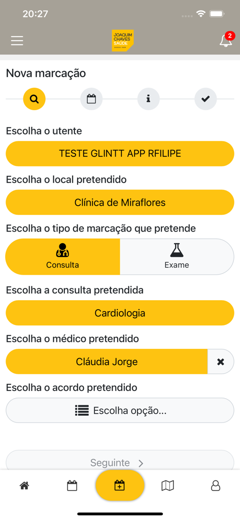 JCS - Joaquim Chaves Saúde - Ecrã de marcação de nova consulta na aplicação móvel JCS Joaquim Chaves Saude mostrando opções de clínica, médico e especialidade.