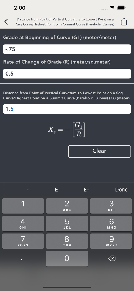 Highways & Roadwork Calculator - Interfaccia di un'app mobile di ingegneria civile che mostra un calcolo della distanza della curva parabolica per la progettazione autostradale.