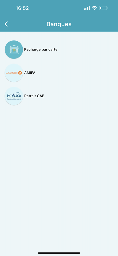 Wizall Money App-Bildschirm mit Bankdienstleistungen, einschließlich Kartenaufladung und Ecobank-Geldautomat-Abhebungen