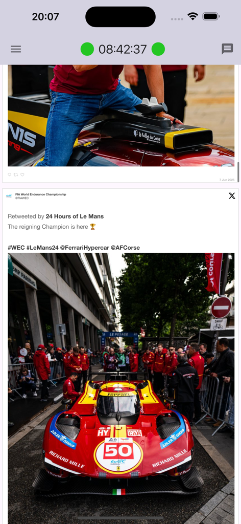 24 Hours of Le Mans - Il feed live dei social media nell'app 24 Ore di Le Mans che mostra un'Hypercar Ferrari.