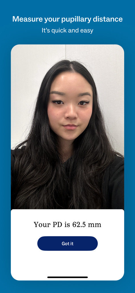 Warby Parker - 사용자 결과를 보여주는 Warby Parker 앱의 디지털 동공 간 거리 측정 도구