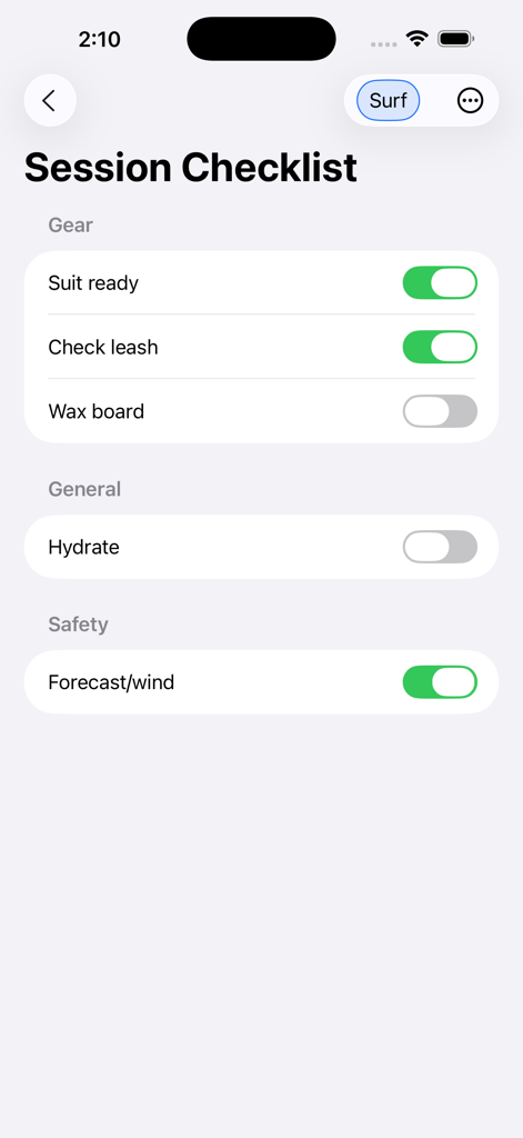 Surf's App: Windsurf, Kitesurf - サーフアプリのセッションチェックリストのインターフェース。ギア、一般、安全項目のトグルスイッチが表示されています。