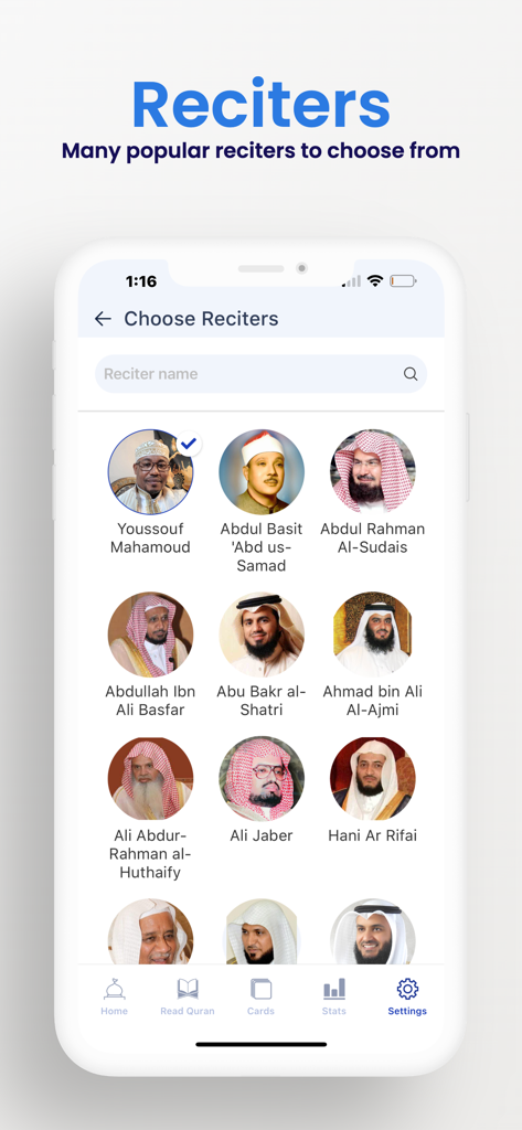 Retain Quran: Learn & Memorize - Una pantalla en la aplicación Retain Quran que muestra una lista de recitadores populares del Corán con sus fotos y nombres para la selección del usuario