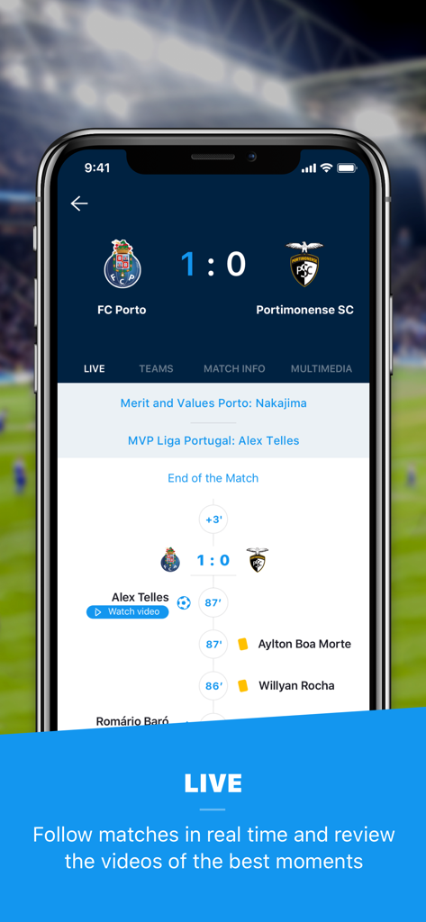 A live match updates screen from the official FC Porto app showing scores and game events.