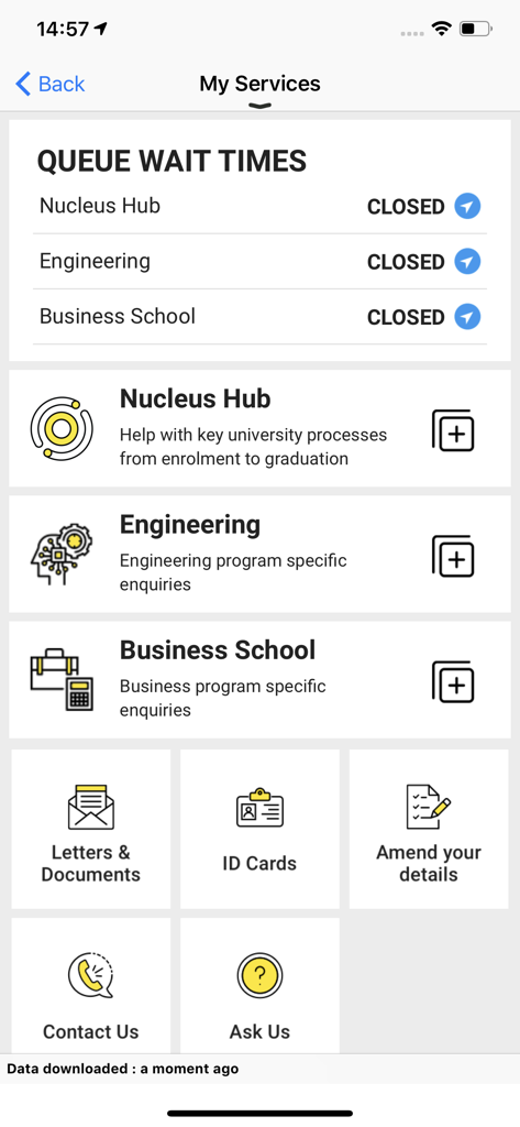 UNSW Uni-Verse 앱의 내 서비스 화면에는 캠퍼스 허브 대기 시간 및 학생 행정 업무 링크가 표시됩니다.