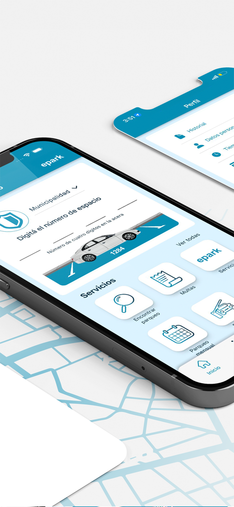 Smartphone mostrando la interfaz de la aplicación epark para la gestión de estacionamiento urbano en español