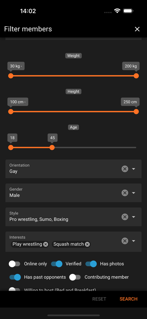 MeetFighters - MeetFighters app filter screen showing advanced search options for age weight height combat style and member verification
