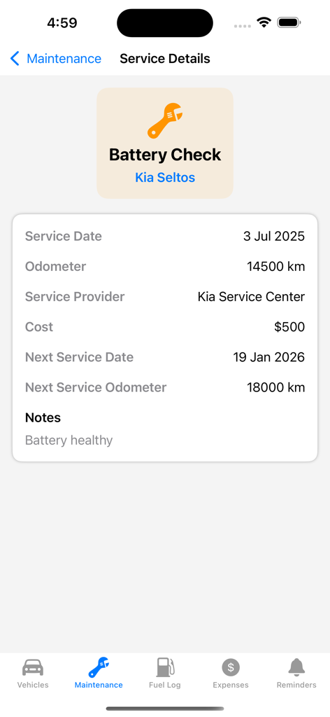 MyCarLog: Vehicle Tracker - Uma captura de tela do aplicativo MyCarLog mostrando detalhes de serviço de manutenção do veículo para uma verificação de bateria em um Kia Seltos, incluindo data, custo e leitura do hodômetro.