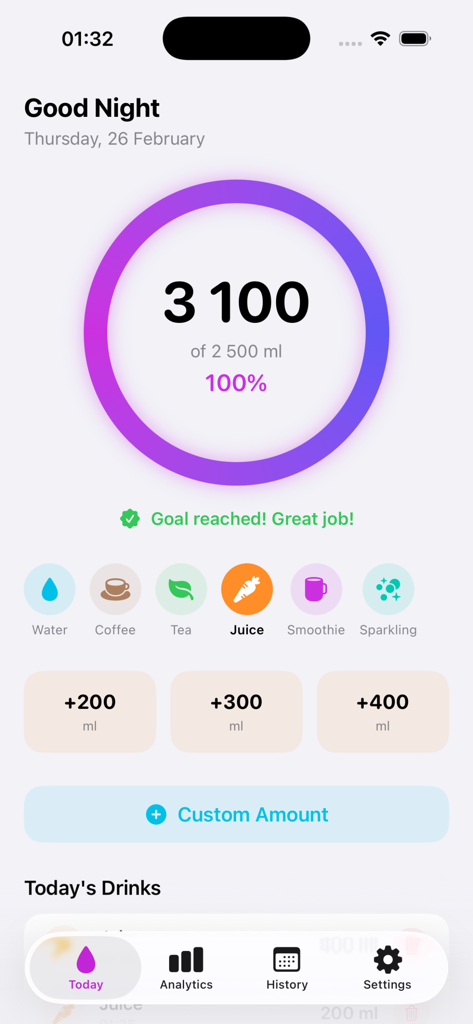 Drink Water Hydration Log App - El panel de la app Drink Water muestra una meta de hidratación del 100 por ciento completada con iconos de bebida para registrar agua, café, té y zumo.