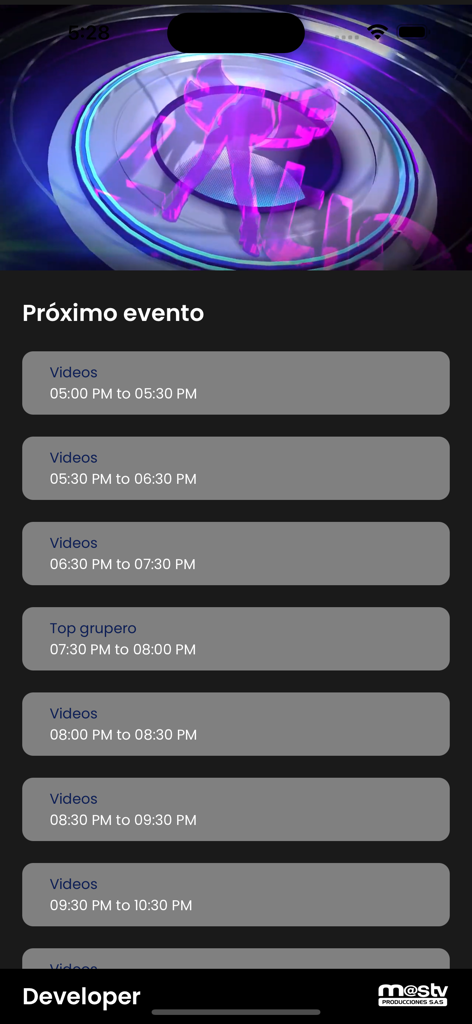 M@s TV - Interfaz de la aplicación M@s TV que muestra el próximo horario de programas y franjas horarias para contenido de entretenimiento en español.