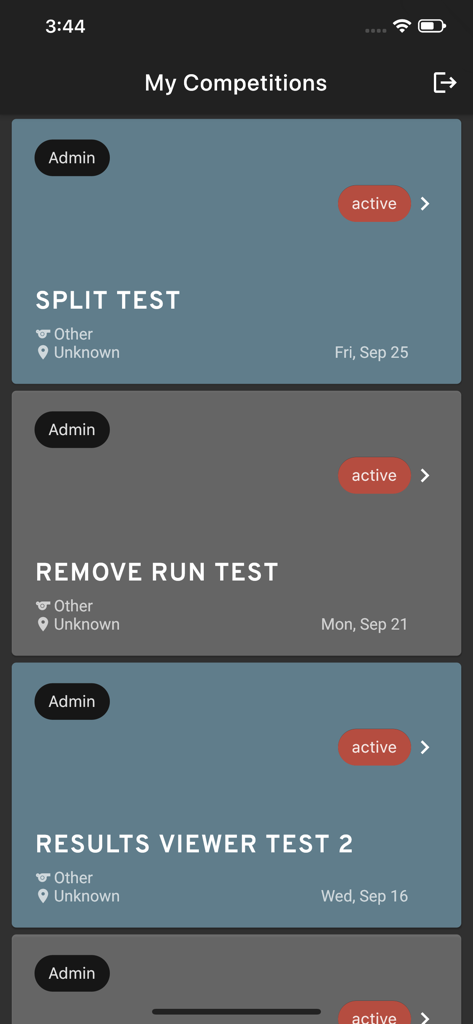 RaceGorilla Pro - Tableau de bord de l'application mobile RaceGorilla Pro affichant une liste de compétitions sportives actives et d'événements tests.