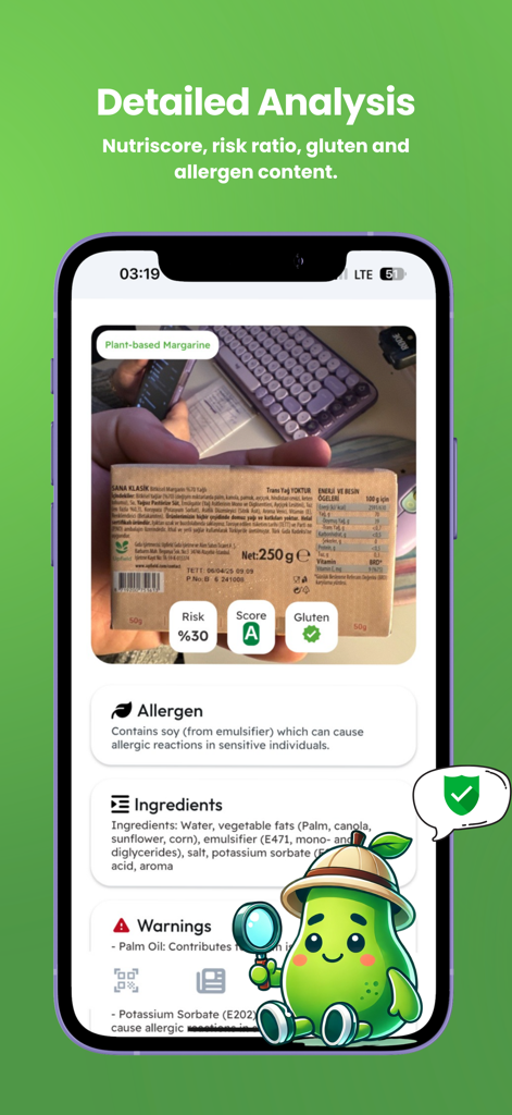 Marketto: Product Scanner - Marketto app screen displaying detailed food analysis including Nutriscore, risk ratio, and ingredient warnings.