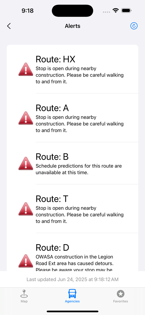 Tela do aplicativo TrackMyBus exibindo alertas de trânsito em tempo real e atualizações de rota para passageiros.