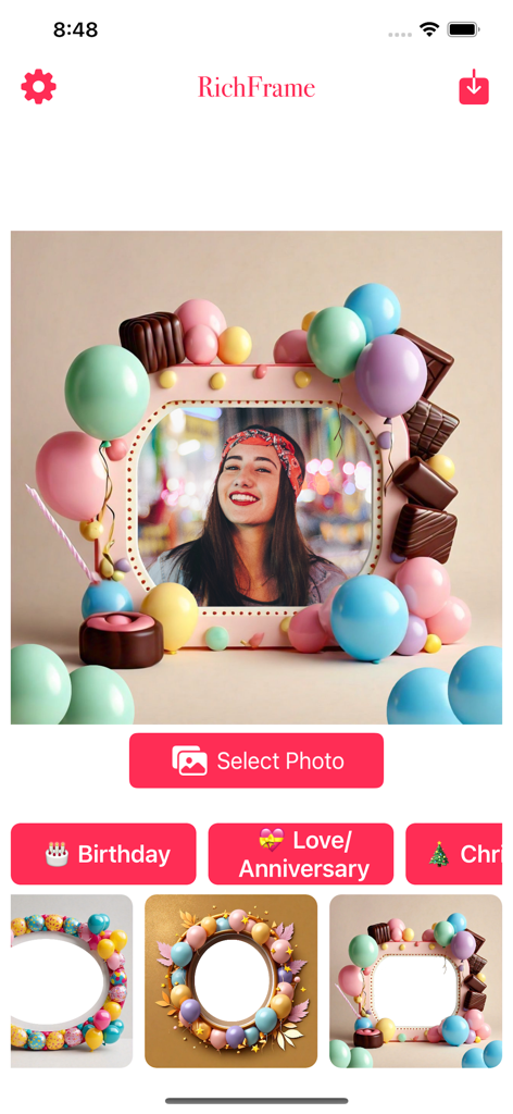 RichFrame Birthday Photo Frame - Interfaz de la aplicación mostrando una foto dentro de un marco decorativo de cumpleaños con globos y chocolates
