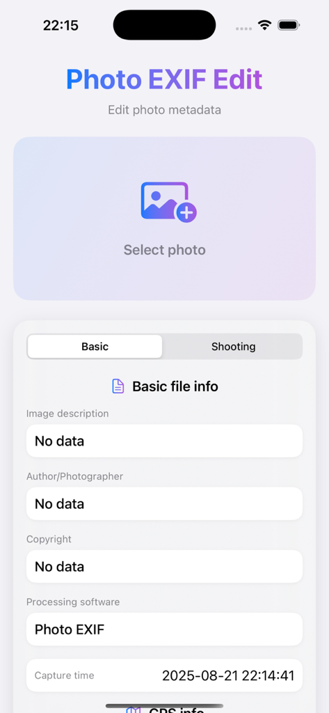 Photo EXIF Edit & Metadata - Interfaz de la aplicación Photo EXIF Edit que muestra campos de metadatos básicos para autor y derechos de autor.
