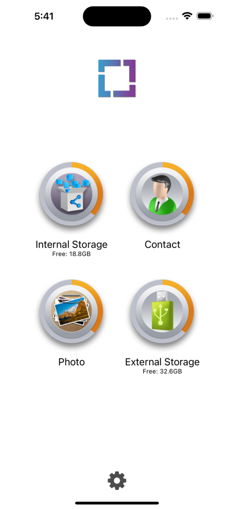 Main menu of the iExtend plus app showing internal storage contacts photos and external storage options