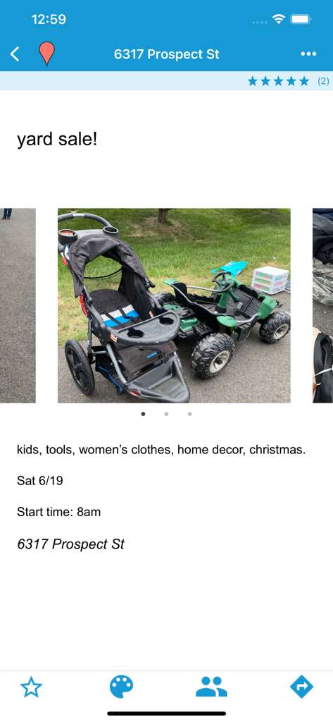 Um anúncio de venda de garagem no aplicativo mostrando um carrinho de bebê e um carrinho de brinquedo com detalhes da venda e endereço