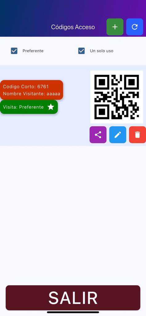 Easy/Check Fraccionamientos - Interfaz de la aplicación móvil que muestra un código QR de acceso para visitantes para una comunidad cerrada.
