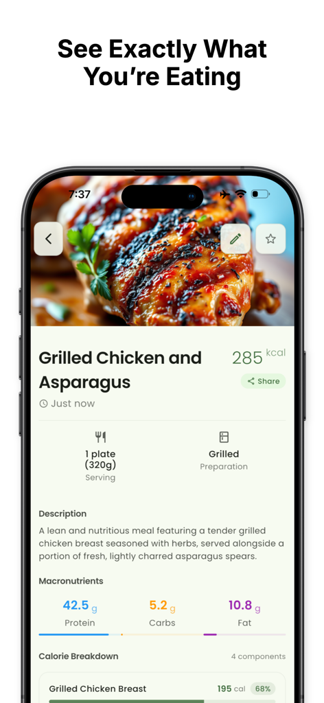 CalorieGram - Nutrition AI - Interfaz de la app CalorieGram mostrando un desglose detallado de calorías y macros para una comida de pollo a la parrilla y espárragos.