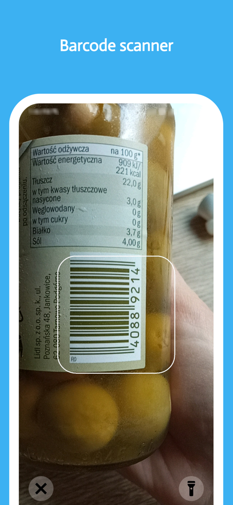 EatFit | Calorie counter - Un smartphone utilisant le scanner de codes-barres de l'application EatFit pour enregistrer les informations nutritionnelles d'un pot de nourriture.