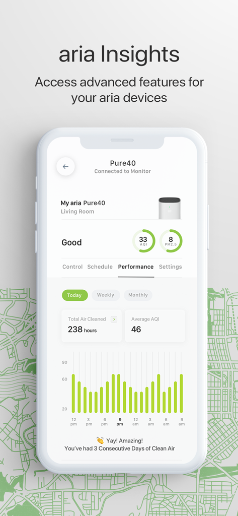 Un panel móvil que muestra el rendimiento y las estadísticas de calidad del aire para un dispositivo purificador de aire aria conectado.