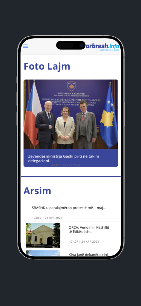 Arbresh.info - Screenshot of the Arbresh.info mobile app showing the photo news section and education headlines in Albanian.