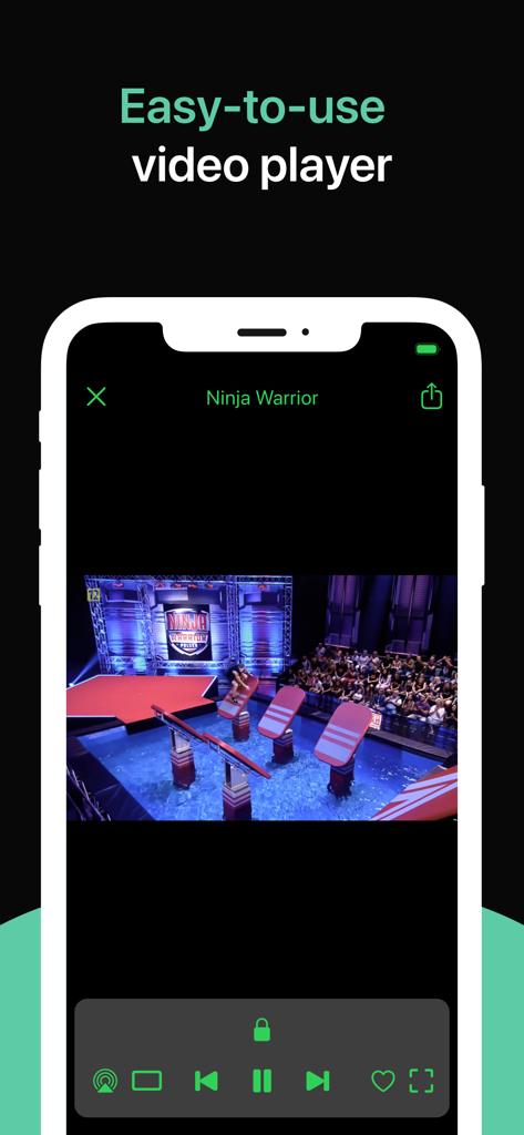 IPTV Player PRO－Smart Live TV - IPTV Player PRO App zeigt einen Live-Videostream einer TV-Sendung mit Wiedergabesteuerungen auf einem iPhone an