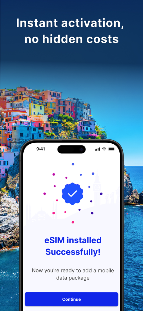 BetterRoaming: eSIM for Travel - Écran de l'application BetterRoaming confirmant l'installation réussie de l'eSIM avec un arrière-plan de voyage côtier