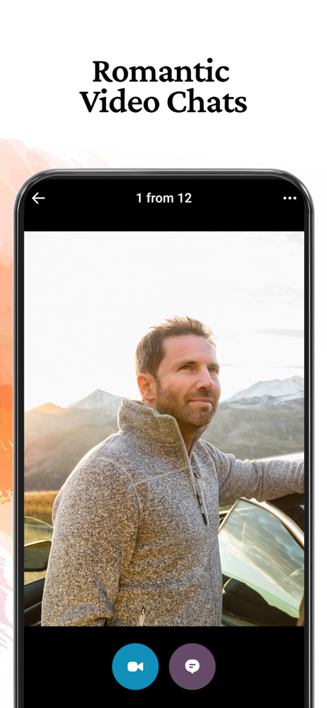 DateMyAge™ - Mature Dating 40+ - DateMyAgeアプリのロマンチックビデオチャット機能の画面。屋外の山の景色の中にいる成熟した男性のプロフィールが表示されている