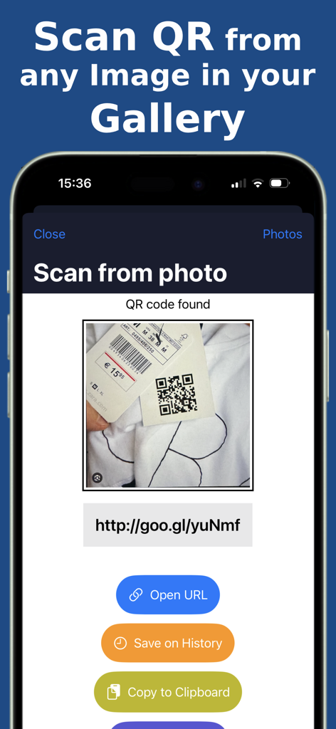 Easy QR Pro : QR Scanner - La interfaz de la aplicación Easy QR Pro que muestra la función para escanear un código QR de una foto de la galería con opciones para abrir la URL o guardar en el historial