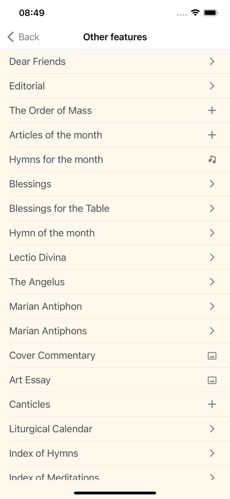 Pantalla que muestra la lista de Otras Funciones en la aplicación Magnificat, incluyendo Misa, bendiciones y calendario litúrgico.
