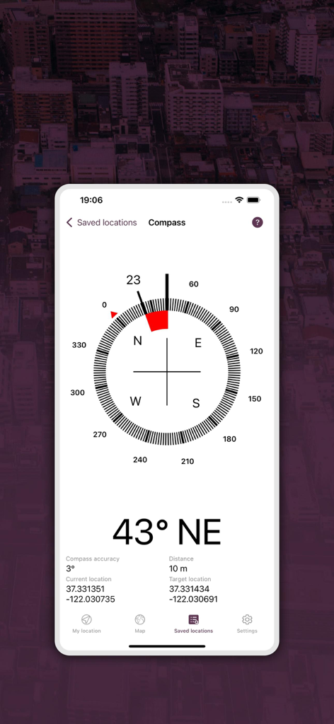 My GPS Locationアプリで、ターゲット位置への方向と距離を示すデジタルコンパスのインターフェイス