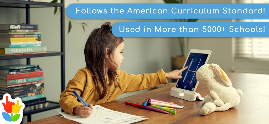 LetterSchool - Learn to Write! - Ein kleines Mädchen übt das Nachzeichnen von Buchstaben auf einem iPad mit der LetterSchool-App