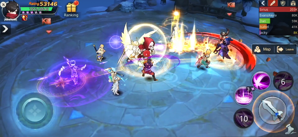 Guardians of Cloudia - Combate multijugador lleno de acción contra un jefe en Guardians of Cloudia, con héroes de estilo anime y efectos de combate.