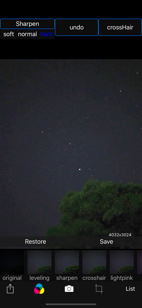 Starry sky Camera - Editing interface of the Starry sky Camera app with a night sky photo and filter options