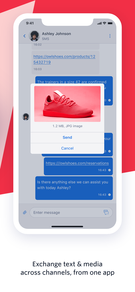 Interfaz de la aplicación Twilio Frontline mostrando un chat móvil con una ventana emergente para enviar una imagen de producto a un cliente