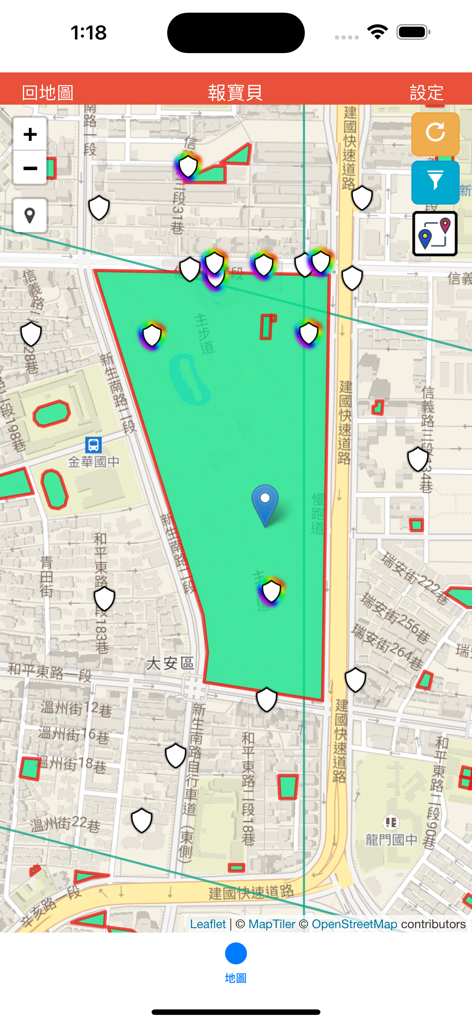 FindPoke app screenshot displaying a map with Pokémon GO spawn locations and game markers